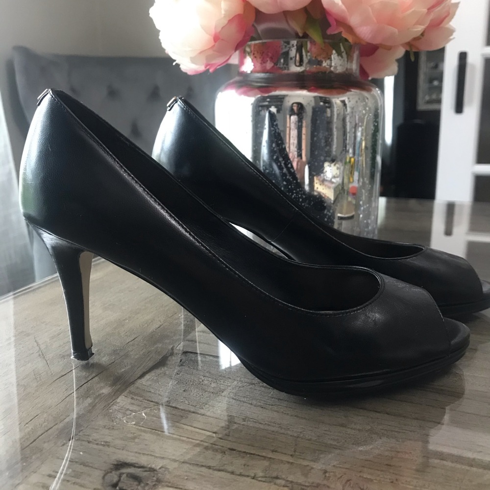 Like New Cole Haan Open Toe Pump